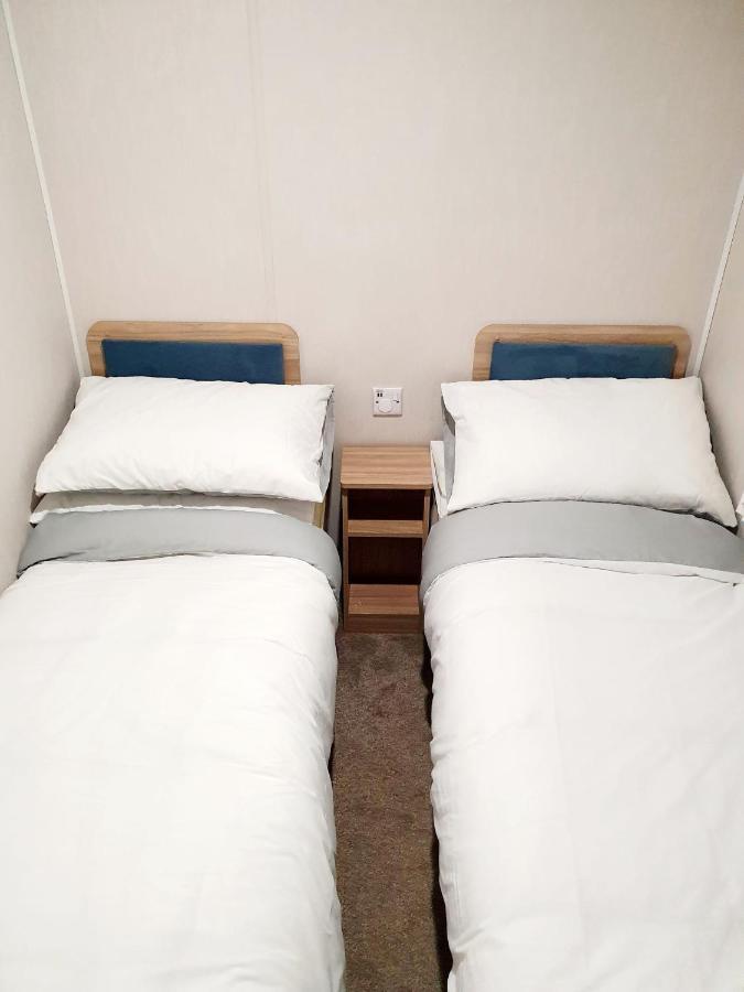 Parkview Caravan California Cliffs Great Yarmouth Exteriör bild